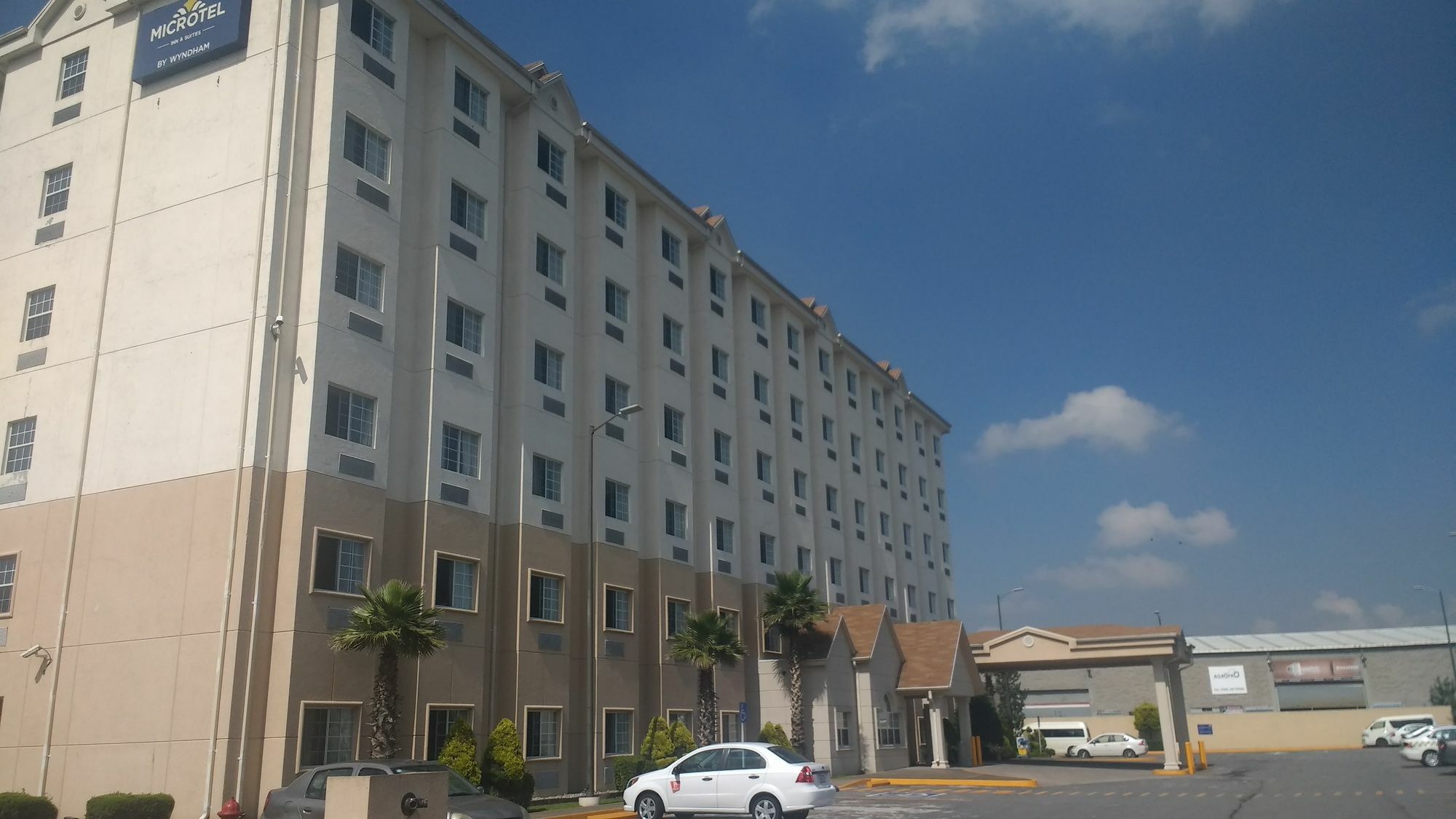 Microtel Inn And Suites By Wyndham Toluca Exterior photo
